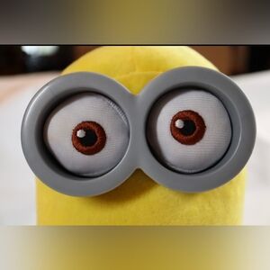 Minions Rise Of Gru 10” Laugh & Giggle Kevin Plush Stuffed Animal